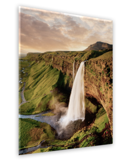 Middle_gl327_waterfall_50x70_s